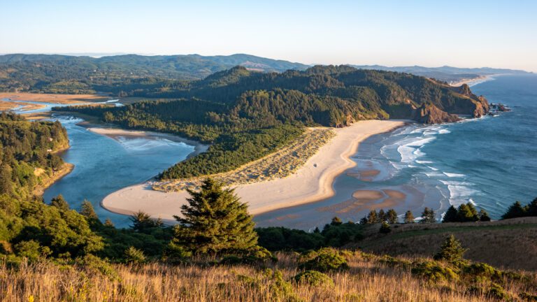 The 17 Best Hikes On The Oregon Coast: A Complete Guide